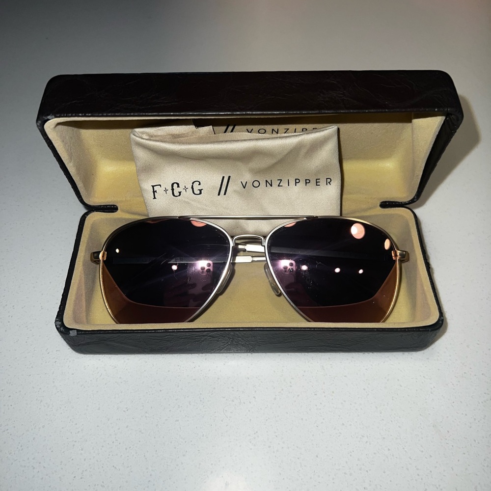 Von Zipper pink lense aviator Classic Sunglasses